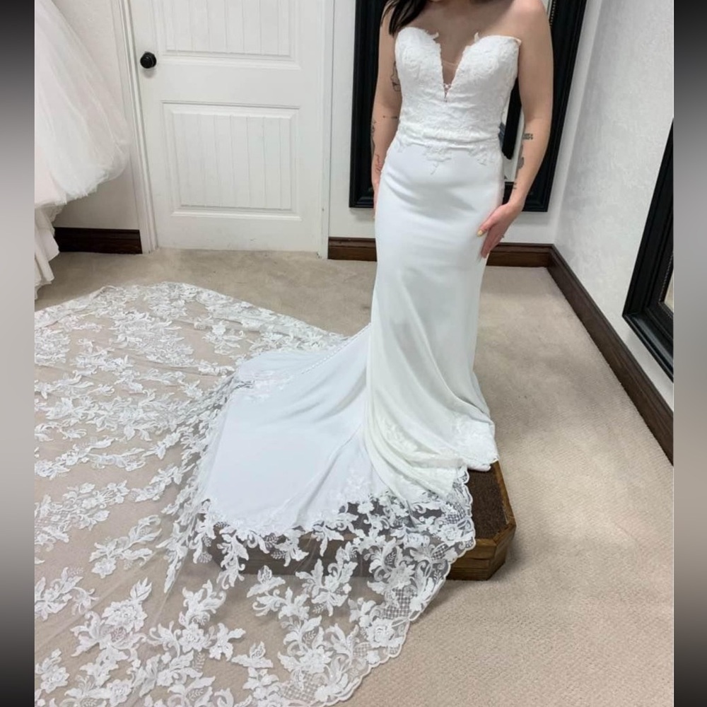 Ivory Wedding Dress